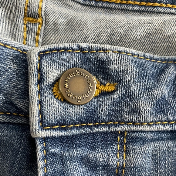 Wrangler Jeans - Picture 8 of 13